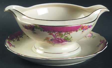 King's Rose (Cream Background, Scalloped) Gravy Boat with Attached Underplate
