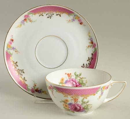 King's Rose (White Background, 1-8" Trim) Flat Cup & Saucer Set