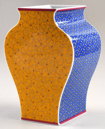 Kusumam 9" Vase