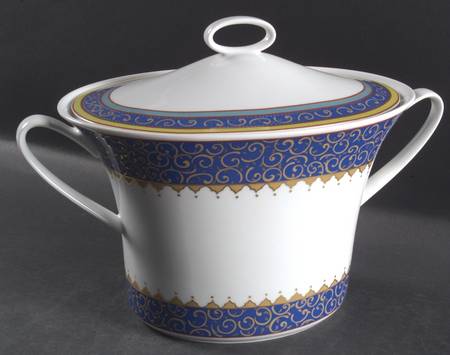 Kusumam Tureen &  Lid