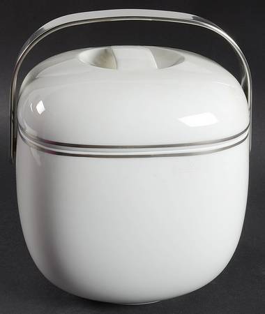Lanka Suomi Round Covered Vegetable