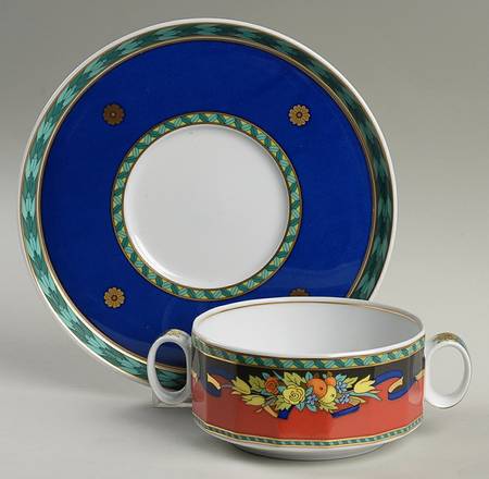 Le Roi Soleil Flat Cream Soup & Saucer Set