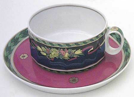 Le Roi Soleil Flat Cup & Saucer Set