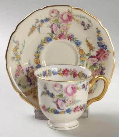Linnie Lee Footed Demitasse Cup & Saucer Set