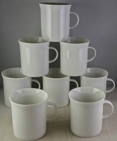 Linear Berlin White Flat Cup