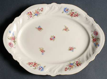 Lombul (Green Trim) 11" Oval Serving Platter