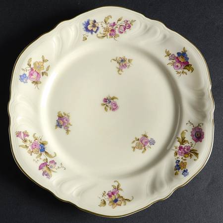 Lombul (Green Trim) Salad Plate