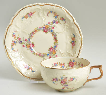 Lorraine Flat Cup & Saucer Set