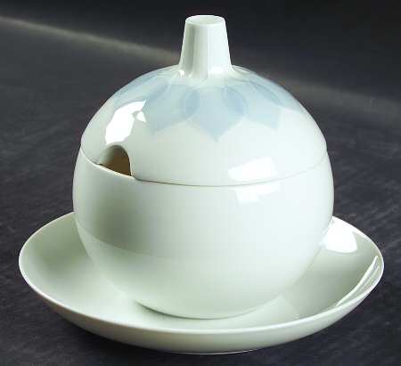 Lotus Azure Gravy Boat w/Attached Underplate & Lid