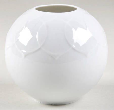 Lotus White 4" Vase