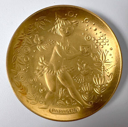 Magic Flute Gold (Sarastro) 4" Round Dish