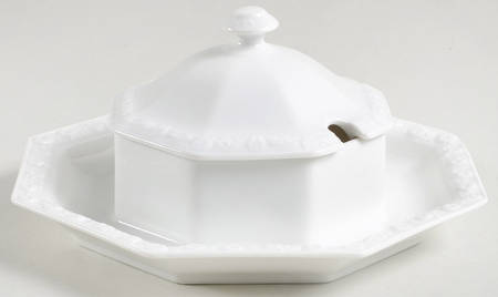Maria White (12 Sided) Sauce Boat with Attached Underplate & Lid