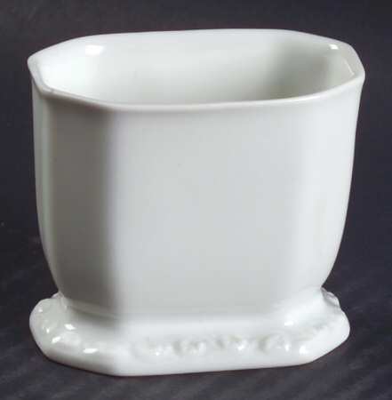 Maria White (12 Sided) Cigarette Holder