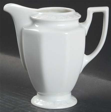 Maria White (12 Sided) Creamer
