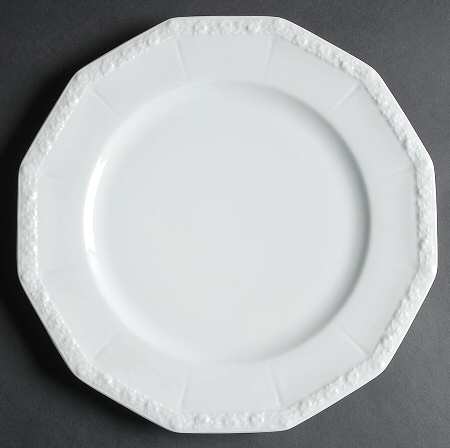 Maria White (12 Sided) Service Plate (Charger)