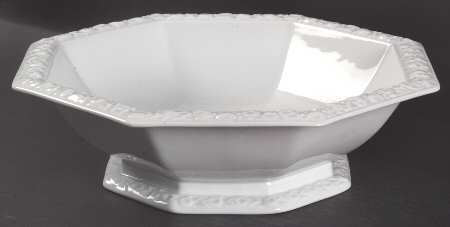 Maria White (12 Sided) 10" Round Vegetable Bowl