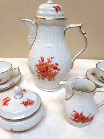 Meissen Flower Crimson Coffee Pot & Lid