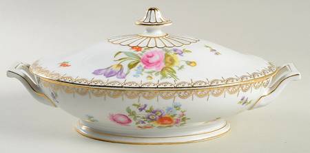 Meissen (White) Oval Covered Vegetable