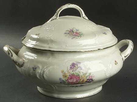 Minuet Cream (Sans Souci) Tureen &  Lid