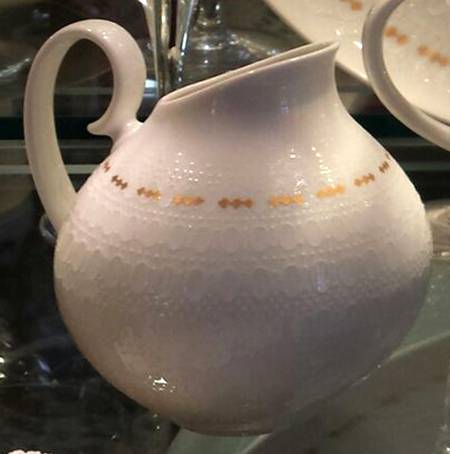 Minuet (Romance Shape) Creamer