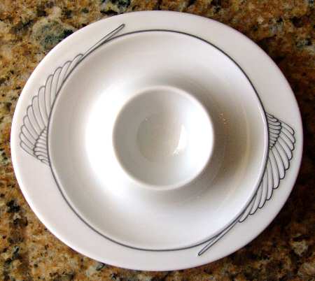 Minerva Egg Holder