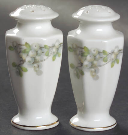 Mistletoe (Gold Trim) Salt & Pepper Set
