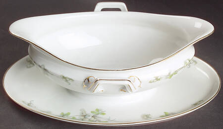 Mistletoe (Gold Trim) Gravy Boat with Attached Underplate