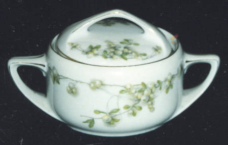 Mistletoe (Gold Trim) Sugar Bowl & Lid