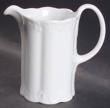 Monbijou (All White) Creamer