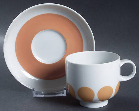 Mondial Footed Cup & Saucer Set
