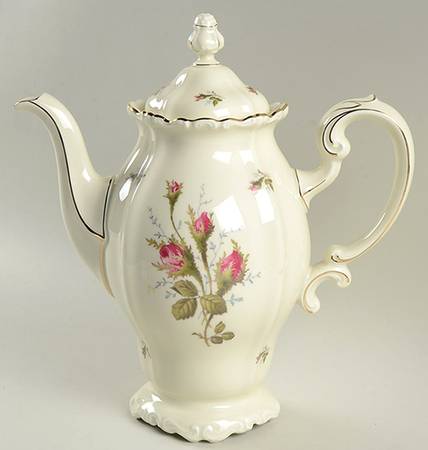 Moss Rose (Pompadour, Ivory Body, Off Center) Coffee Pot & Lid