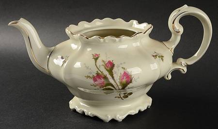 Moss Rose (Pompadour, Ivory Body, Off Center) Small Teapot No Lid