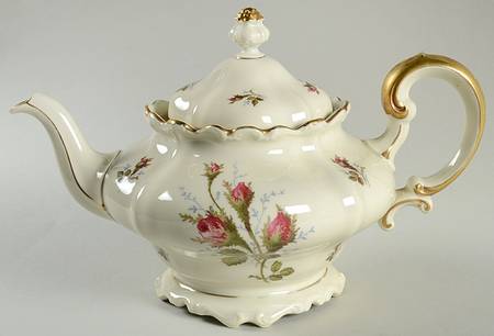 Moss Rose (Pompadour, Ivory Body, Off Center) Teapot & Lid