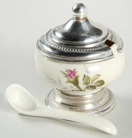 Moss Rose (Pompadour, Ivory Body, Off Center) Sterling Base Salt Cellar w/Lid & Spoon