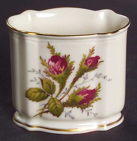 Moss Rose (Pompadour, Ivory Body, Off Center) Cigarette Holder