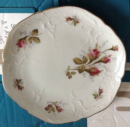 Moss Rose (Sans Souci, Ivory) Coupe Salad Plate
