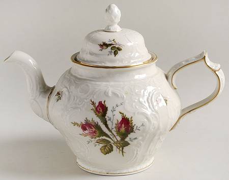Moss Rose (Sans Souci, Ivory) Teapot & Lid