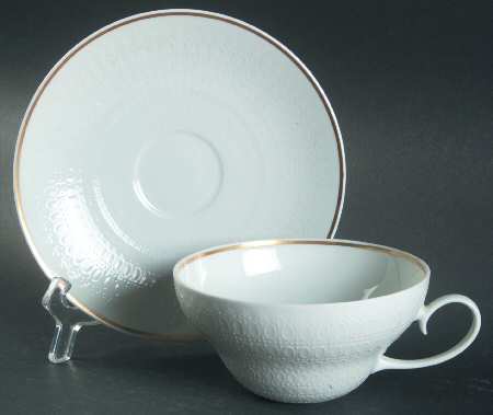 Motif Gold Band Flat Cup & Saucer Set