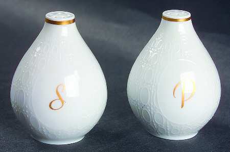 Motif Gold Band Salt & Pepper Set