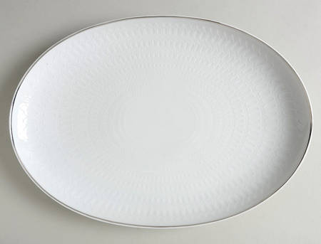 Motif Platinum Band 13" Oval Serving Platter