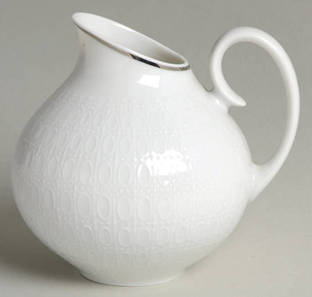 Motif Platinum Band Creamer
