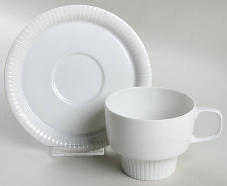 Modulation White Flat Cup & Saucer Set