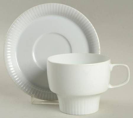 Modulation White Flat Cup & Saucer Set