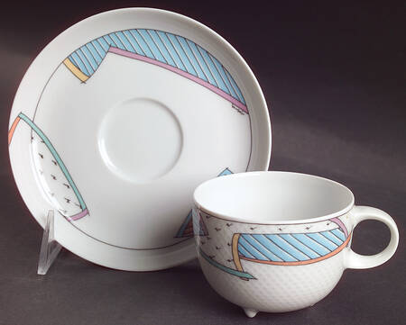 New Wave Footed Cup & Saucer Set