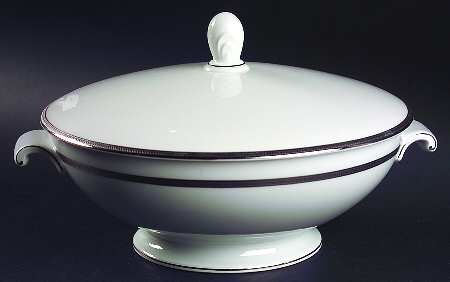 Nobility Round Covered Vegetable