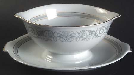 Olde Brocade Gravy Boat with Attached Underplate