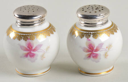 Orchid (Aida) Salt & Pepper Set