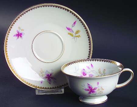 Orchid (Aida) Footed Cup & Saucer Set