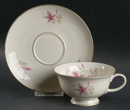 Orchid (Aida, Ivory) Footed Cup & Saucer Set