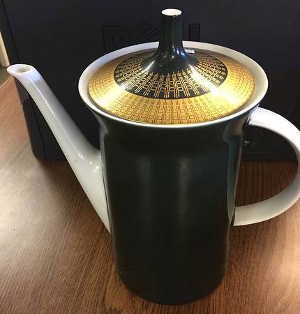 Palais Coffee Pot & Lid